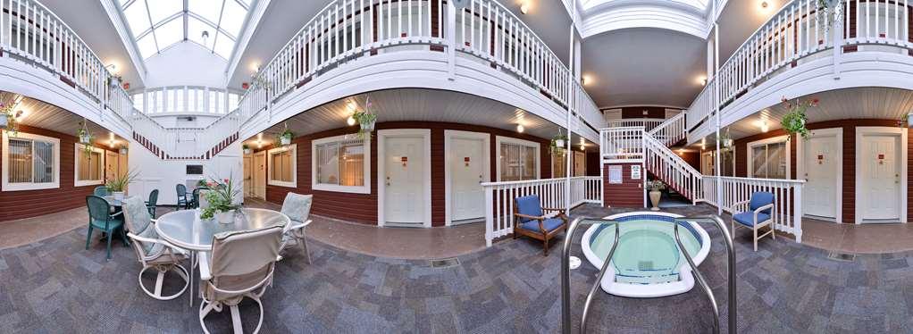 The Downtown, A Coast Hotel Dawson City Interior photo