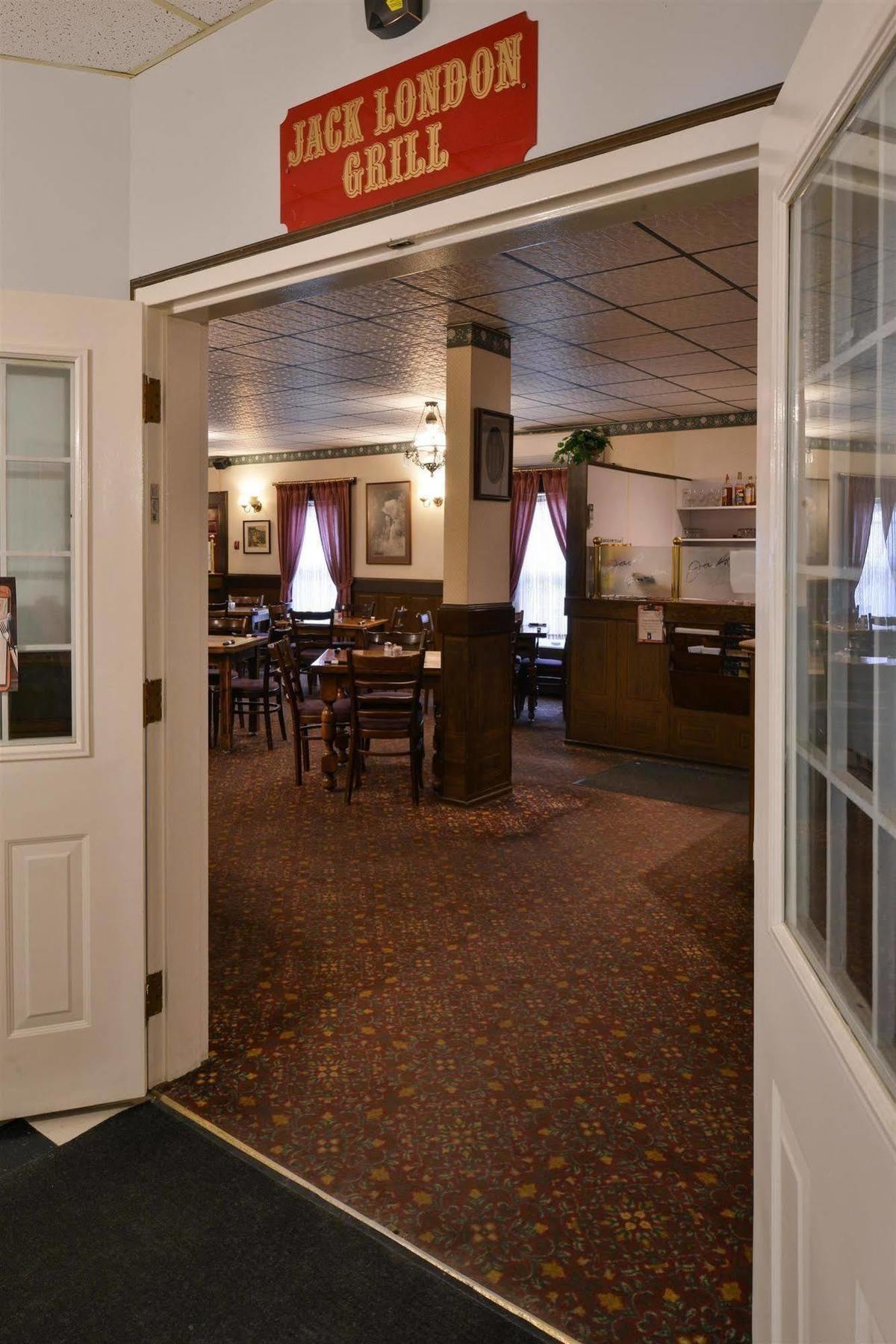 The Downtown, A Coast Hotel Dawson City Exterior photo